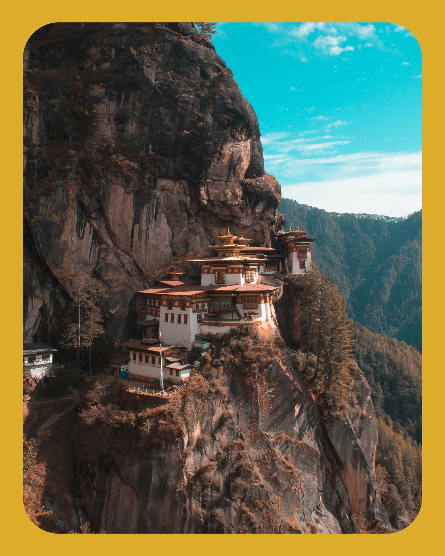 The Bhutan Moonrise