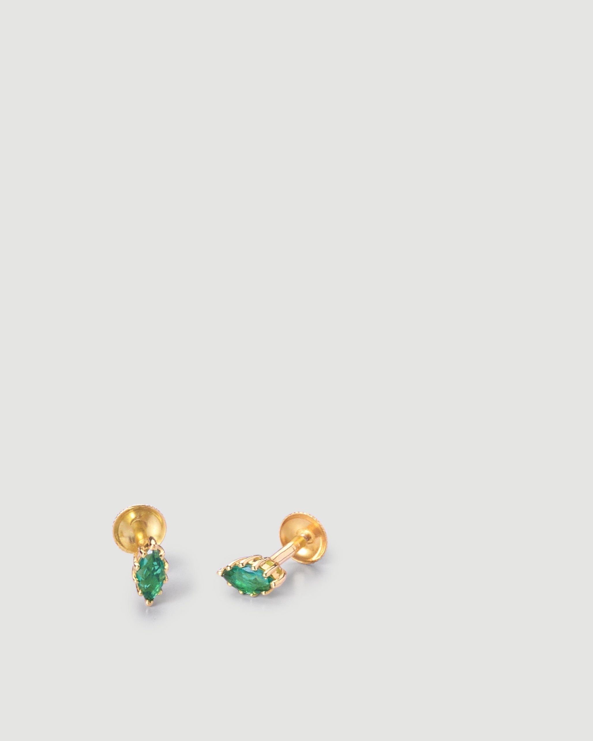 Oliva Studs