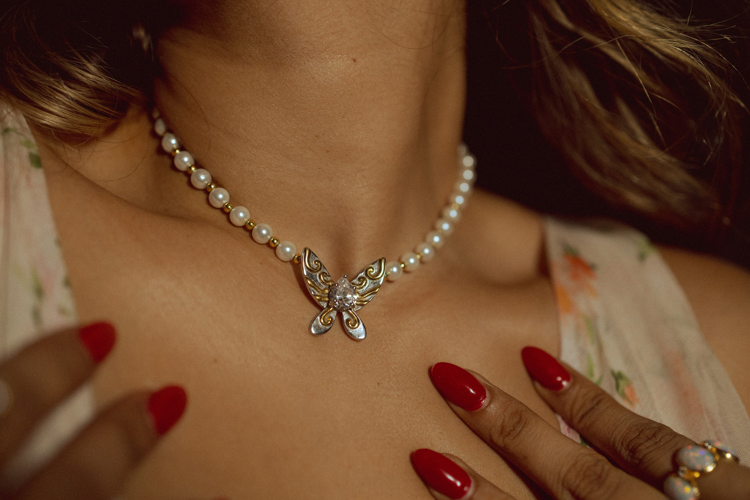Amara Teardrop Pendant Alternate