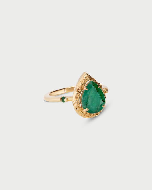 The Queen of Emeralds ring